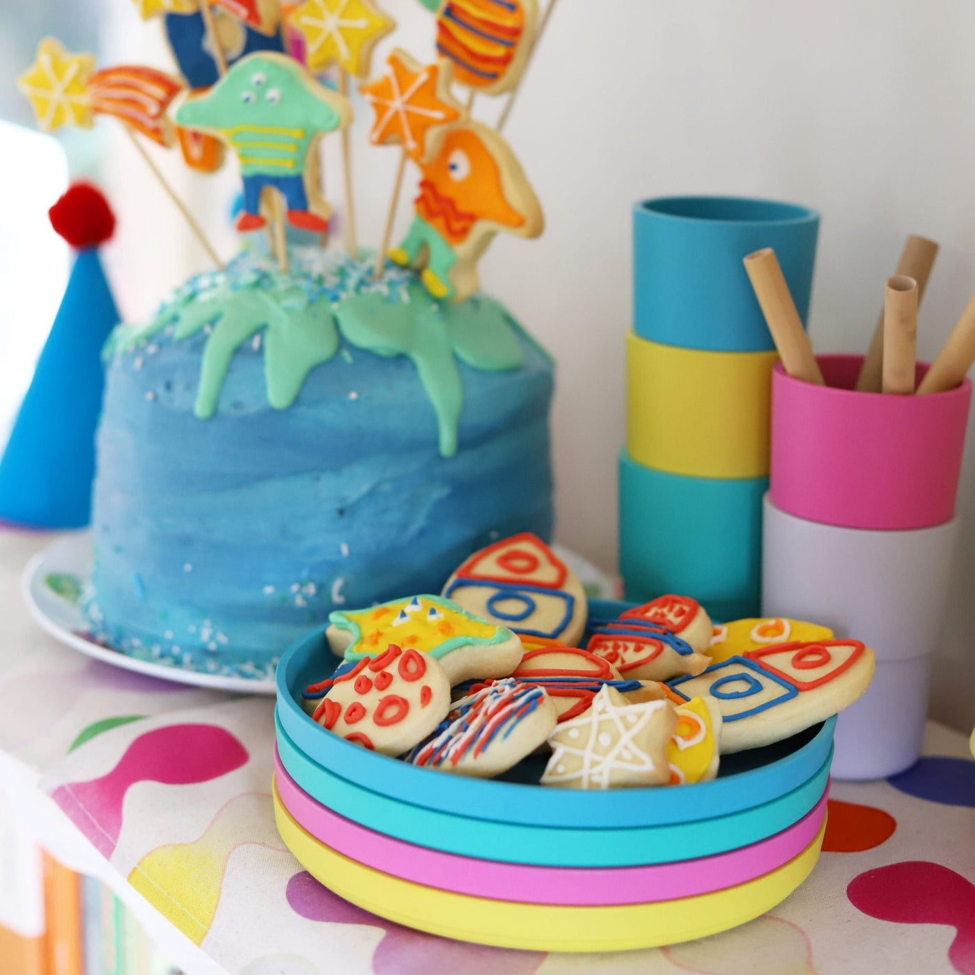 bamboo plate with cookies